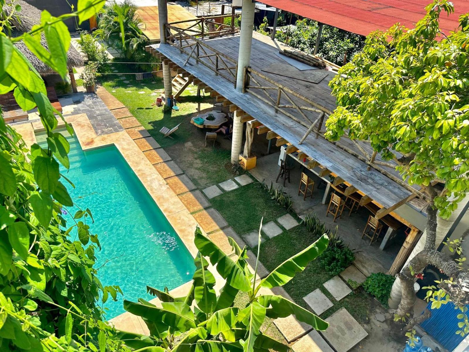 Хостел Surfnest Tamarindos Brisas de Zicatela Экстерьер фото